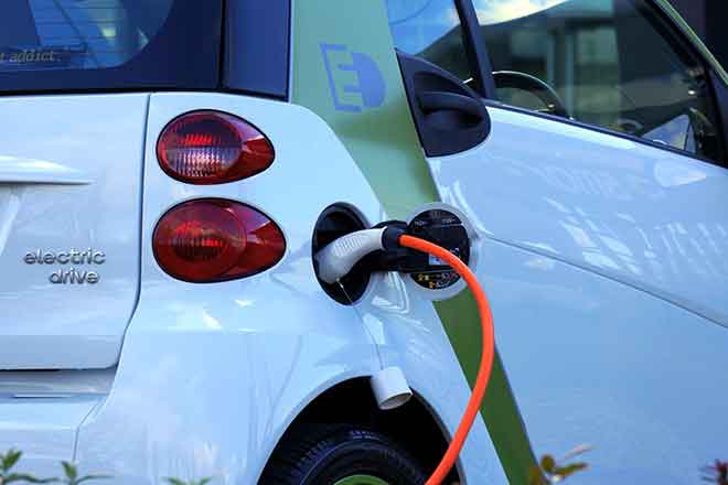 PICT 64J1 Electric vehicle charging - EarthTalk - Pexels PICT Electric vehicle charging - EarthTalk - Pexels
