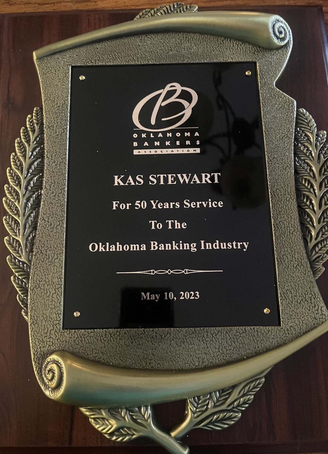 PICT Kas Stewart 50-year bank award