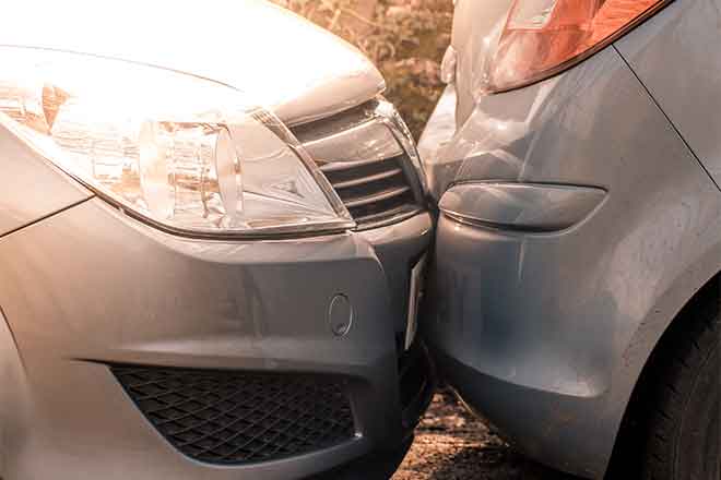 PROMO Law - Car Crash Bumper - iStock
