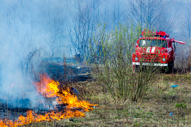 PROMO 660 x 440 Fire - Prairie Fire Truck Engine - iStock