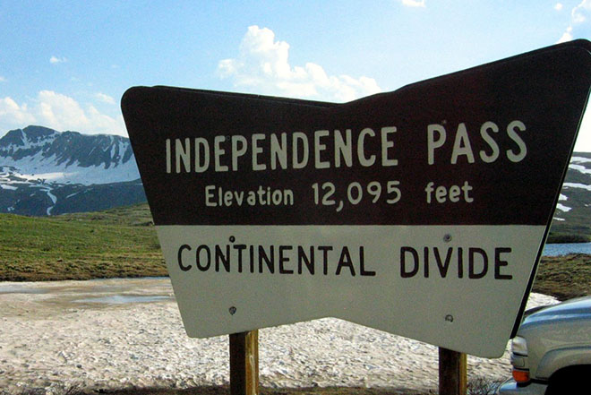 PROMO 660 x 440 Outdoors - Independence Pass Sign - Wikimedia