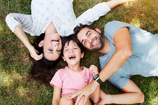 PROMO People - Family Mom Dad Parents Child - iStock - SanneBerg