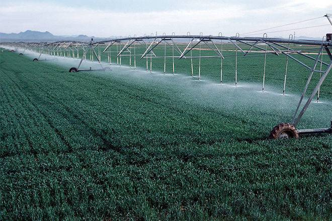 PROMO 660 x 440 Agriculture - Center Pivot Irrigation Field Yuma County - wikimedia - USDA NRCA - public domain