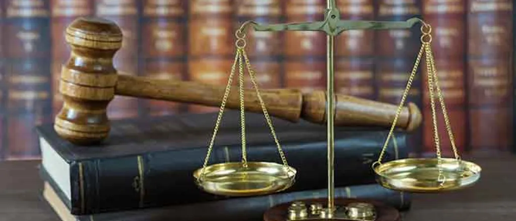 Legal NoticePROMO 660 x 440 Government - Legal Justice Scales Gavel Law Books - iStock
