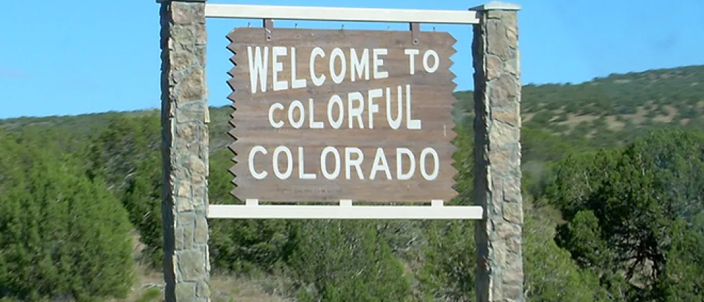 PROMO 660 x 440 Outdoors - Colorado Welcome Sign - Wikimedia