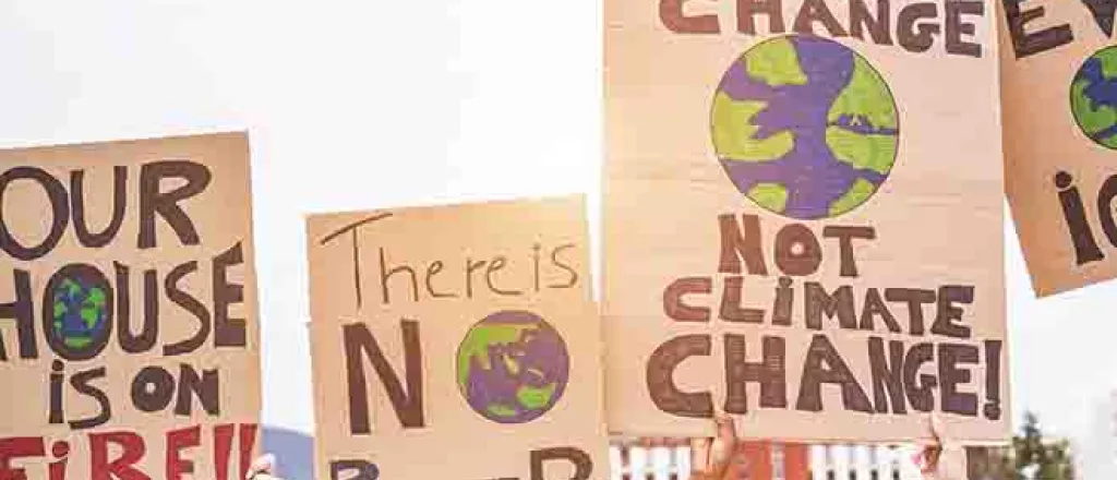PROMO Climate - Protest Signs Change - iStock - DisobeyArt