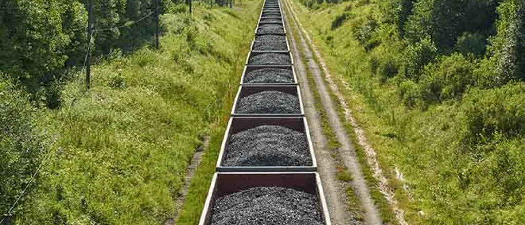 PROMO Energy - Transportation Train Coal - iStock - Satephoto