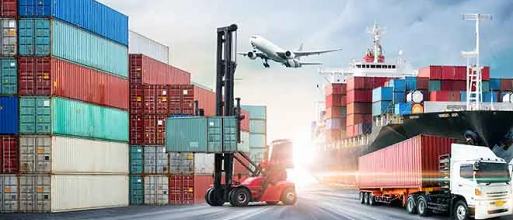 PROMO Transportation - Semi Truck Airplane Forklift Cargo Ship Containers Road Port - iStock - Tryaging