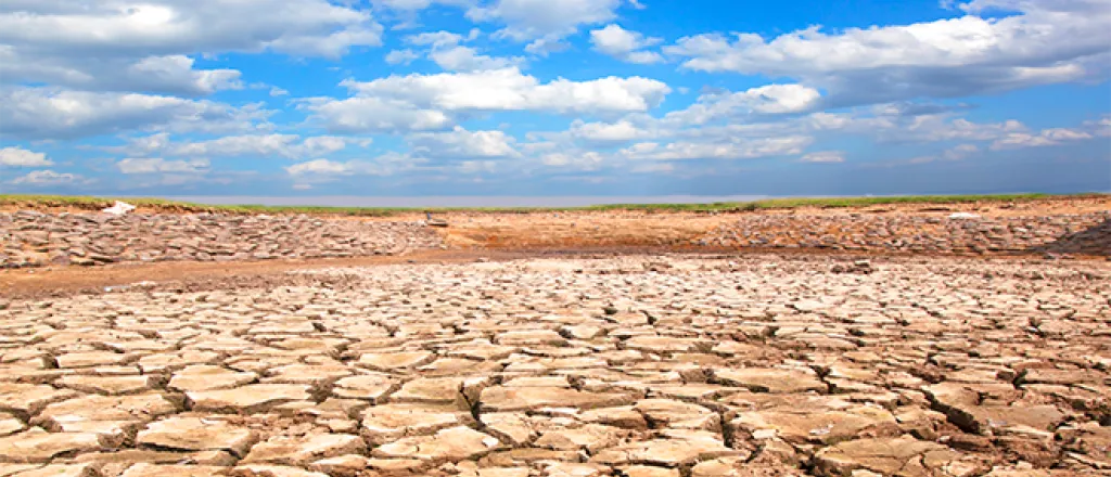 PROMO 660 x 440 Drought - Cracked Mud Cloud - iStock
