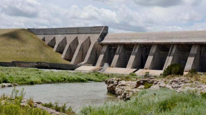 Arkansas River below Lake Pueblo Dam closed to inner-tubes and non-whitewater boats