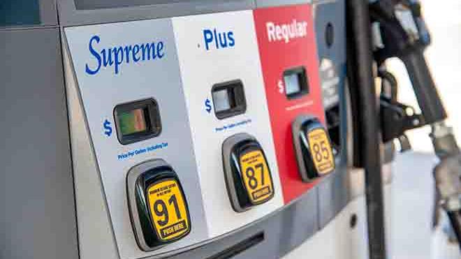Colorado's average gas price drops under $4