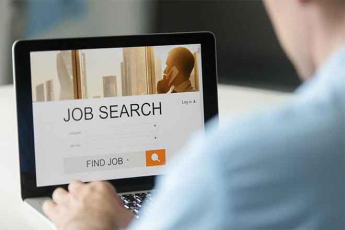 PROMO 64J1 Miscellaneous - Job Search Unemployment Computer - iStock - fizkes Miscellaneous - Job Search Unemployment Computer - iStock - fizkes