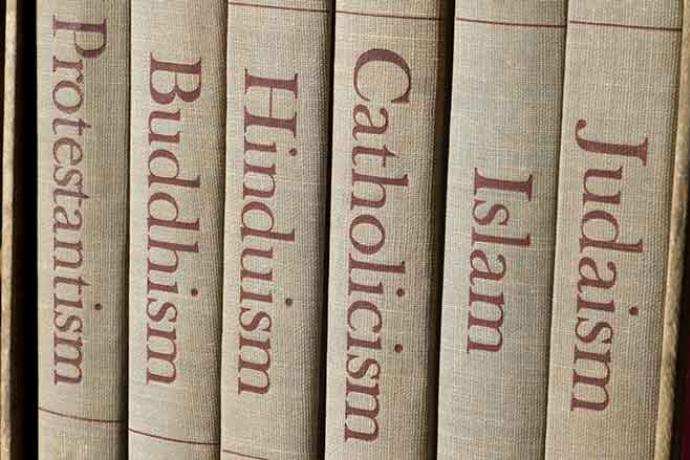 PROMO 64J1 Faith - Books Protestant Buddhist Hindu Catholic Islam Judaism - iStock - MarkSkalny PROMO Faith - Books Protestant Buddhist Hindu Catholic Islam Judaism - iStock - MarkSkalny
