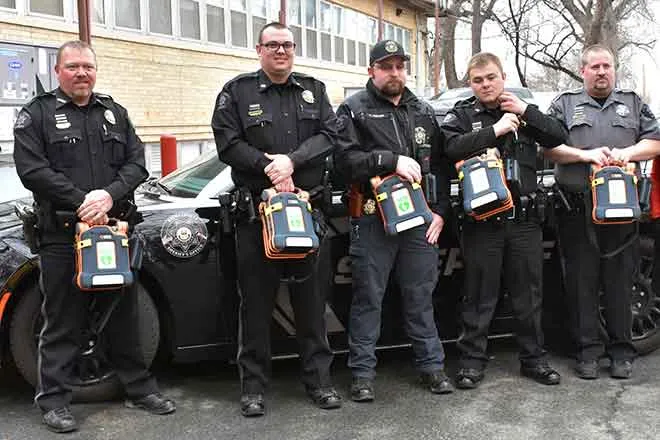 PICT KCSO with New AEDs for vehicles - Chris Sorensen