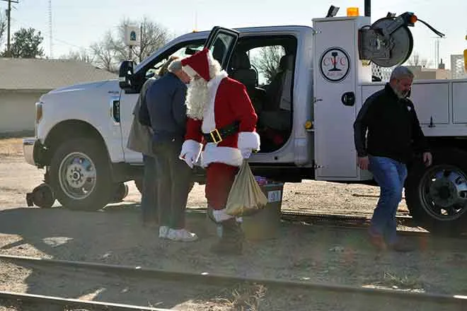PICT 64J1 Santa Claus Arrives by Rail in Eads 2 - Roland Sorensen PICT Santa Claus Arrives by Rail in Eads 2 - Roland Sorensen