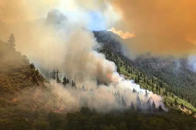 PICT 64J1 Grizzly Creek Fire south of the Colorado River PICT Grizzly Creek Fire south of the Colorado River