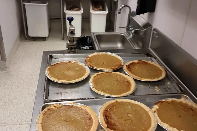 SCHOOL Hi Plains Pies Pies & More Pies Steve Poet SCHOOL Hi Plains Pies Pies & More Pies Steve Poet