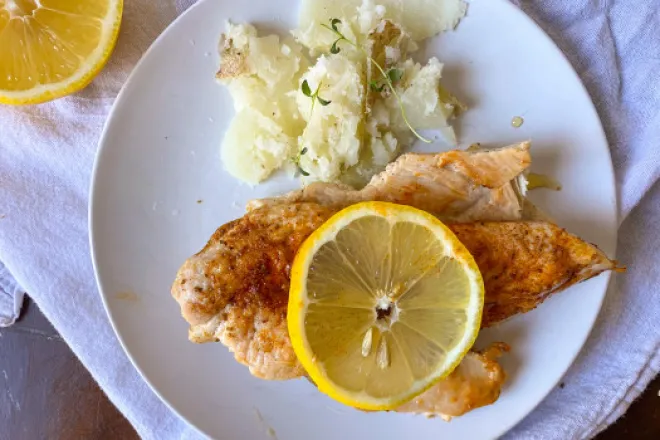 PICT RECIPE Apricot Lemon Chicken - USDA PICT RECIPE Apricot Lemon Chicken - USDA