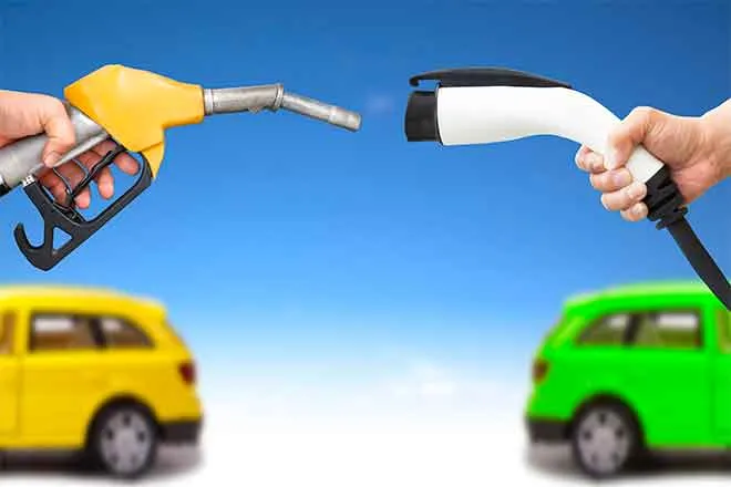 PROMO 64J1 Environment - Electric Vehicle EV Charging Gas Fuel Energy Cars - iStock - Tomwang112