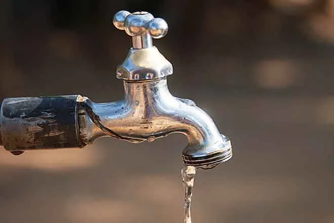 PROMO 64J1 Water - Tap Faucet Spigot Drip - iStock - Molina86 PROMO 64J1 Water - Tap Faucet Spigot Drip - iStock - Molina86