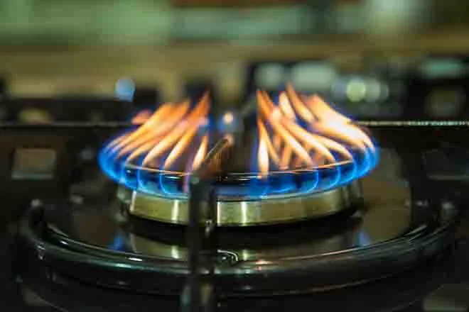 PROMO 64J1 Energy - Natural Gas Flame Stove Burner - iStock - FotoCuisinette PROMO Energy - Natural Gas Flame Stove Burner - iStock - FotoCuisinette