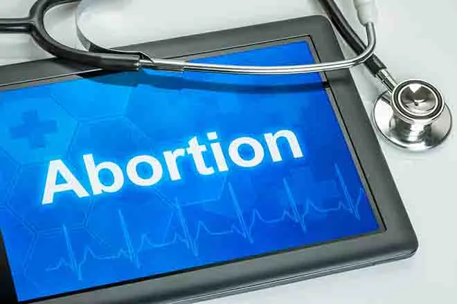 PROMO 64J1 Health - Abortion Tablet Stethoscope - iStock - Zerbor PROMO 64J1 Health - Abortion Tablet Stethoscope - iStock - Zerbor