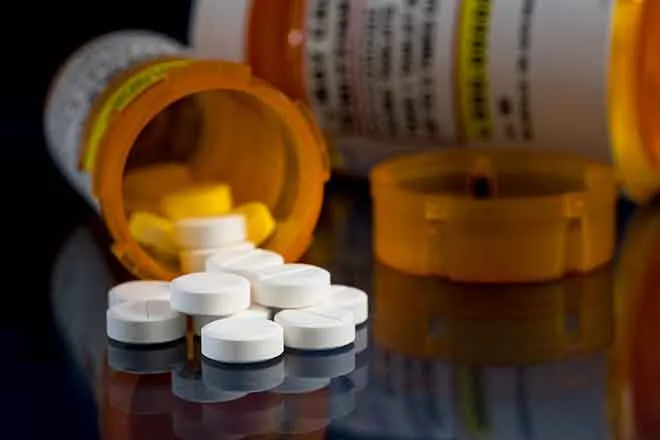 PROMO 64J1 Helath - Drugs Pills Bottle Perscription - iStock - BackyardProductions PROMO 64J1 Helath - Drugs Pills Bottle Perscription - iStock - BackyardProductions