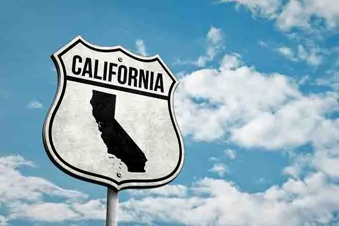 PROMO 64J1 Map - California Road Sign Map State - iStock - gguy44 PROMO Map - California Road Sign Map State - iStock - gguy44