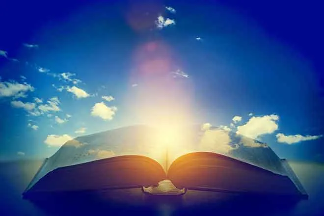 PROMO 64J1 Miscellaneous - Book Pages Sky Clouds Education Knowledge - iStock - NiseriN PROMO Miscellaneous - Book Pages Sky Clouds Education Knowledge - iStock - NiseriN