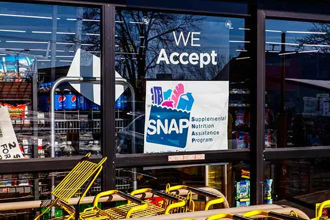 PROMO 64J1 Miscellaneous - Food SNAP Supplemental Nutritiion Assistance Program Welfare People - iStock - jetcityimage PROMO 64J1 Miscellaneous - Food SNAP Supplemental Nutritiion Assistance Program Welfare People - iStock - jetcityimage