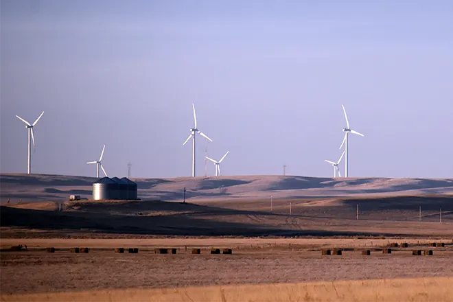 PROMO 660 x 440 Miscellaneous - Wind Farm Prairie Field Bales Power Electricity - Chris Sorensen