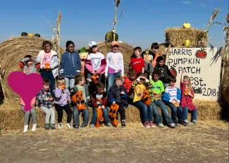 Plainview School students visit a local pumpkin patch.
