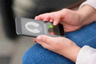 PROMO 64J1 Technology - Cell Phone Call Hands - iStock - Oleksil Spesyvtsev PROMO Technology - Cell Phone Call Hands - iStock - Oleksil Spesyvtsev