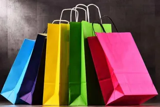 64J Miscellaneous - Shopping Bag Sack Colorful - iStock - monticelllo Miscellaneous - Shopping Bag Sack Colorful - iStock - monticelllo