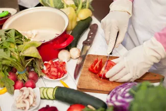 PROMO 660 x 440 Food - Safety Cutting Gloves Vegetables - iStock CherriesJD