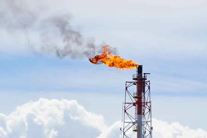 PROMO Energy - Gas Oil Flaring Flame Fire Methane - iStock - Ianolan