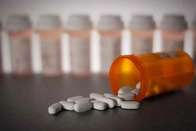 PROMO 64J1 Health - Drugs Bottles Pills Perscription iStock - Darwin Brandis