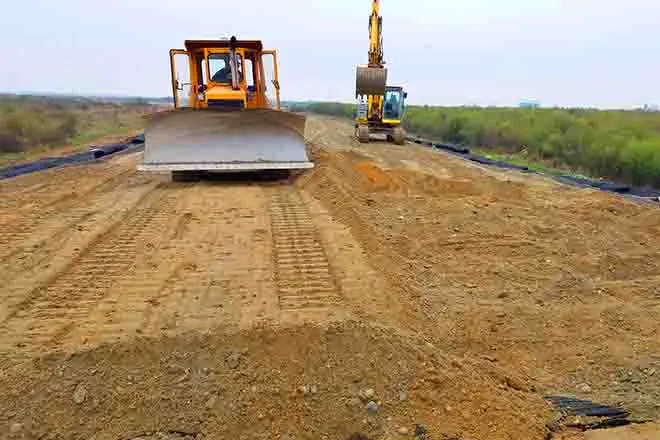 PROMO 64J1 Transportation - Bull Dozer Road Dirt Backhoe Construction - iStock - getty_dumy67